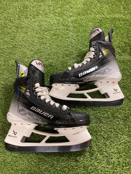 Intermediate Bauer Vapor Hyperlite 2 Hockey Skates 6.5 (New)