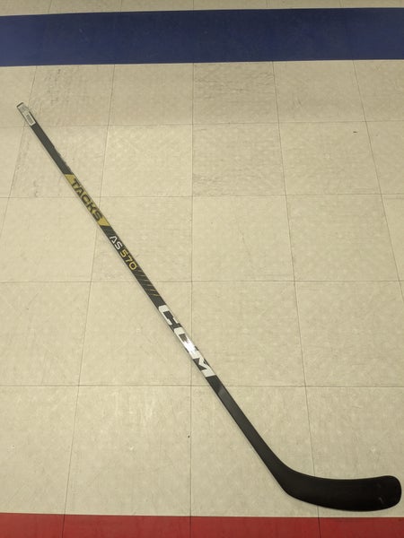 Senior CCM AS-570 Right Handed Hockey Stick, P29 Curve, 75 flex (New)