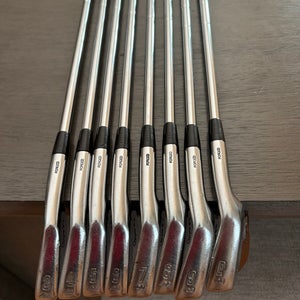 Men's Mizuno MP-14 Right Handed Iron Set Stiff Flex Steel Shaft (Used)