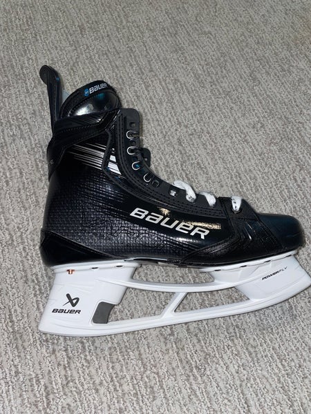 2025 Bauer Vapor Hyperlite 2 Hockey Skates Regular Width 10 (New)