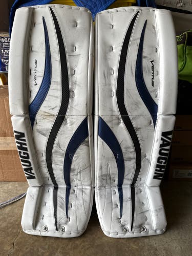 34" Vaughn Ventus LT88 Goalie Leg Pads (Used)