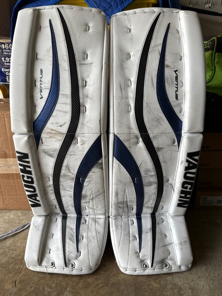 34" Vaughn Ventus LT88 Goalie Leg Pads (Used)