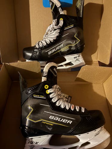 Bauer Supreme Ignite Pro+ Hockey Skates 7.5 (New)