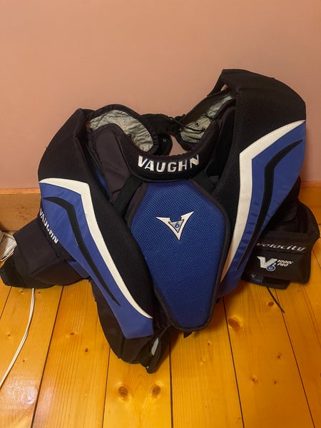 Large Vaughn Velocity V6 1000 Pro Goalie Chest Protector (Used)