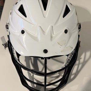 White Used Adult Cascade CPV-R Helmet Large