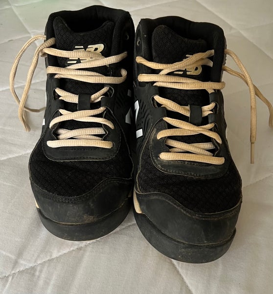 Black Kid's 6Y (Big Kids / Youth) New Balance Molded Cleats (Used)