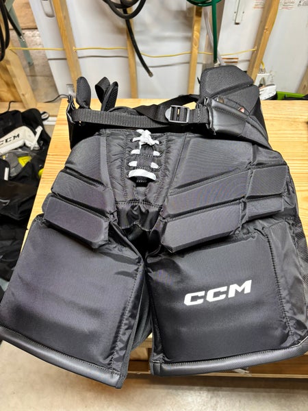 Intermediate Medium CCM F9 Hockey Goalie Pants (New)