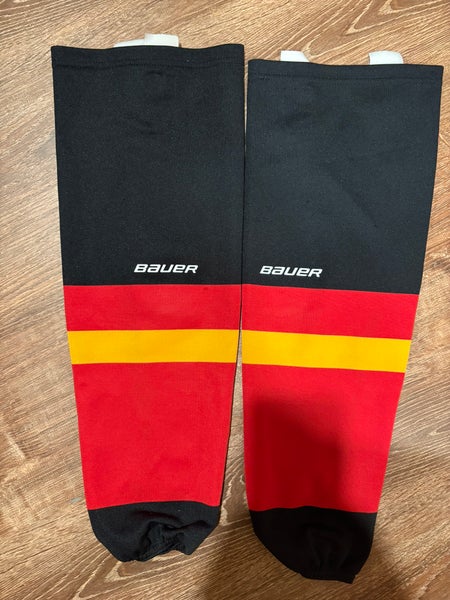 Junior Bauer Performance/mesh Socks Size 26” Black/gold/red (Used)