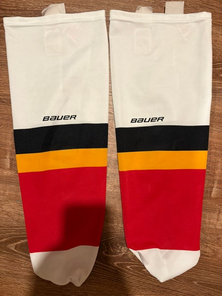 Junior Bauer Performance/mesh Socks Size 26” White/blavk/gold/red (Used)