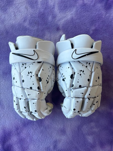 White Nike Vapor select Lacrosse Gloves Large (Used)
