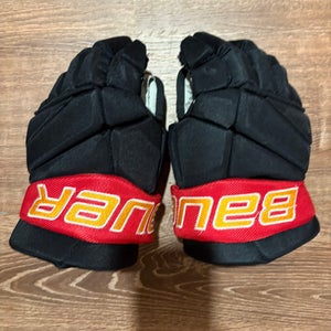 Bauer Vapor Elite Gloves 13" Black Hockey Gloves (Used)