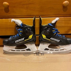 Bauer Supreme M4 Hockey Skates Regular Width Size 3 (Used)