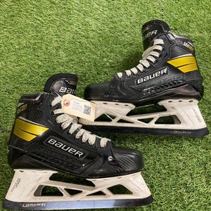 Senior Bauer Supreme UltraSonic Hockey Goalie Skates Regular Width 7 (Used)