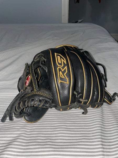 Rawlings R9 RH Infield Baseball Glove 11.25" (Used)