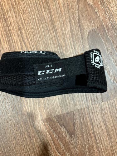 CCM NG600 XS-S Hockey Neck Guard (Used)
