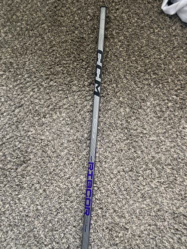 Intermediate CCM Ribcor 86k Right Handed Hockey Stick P29 (New)