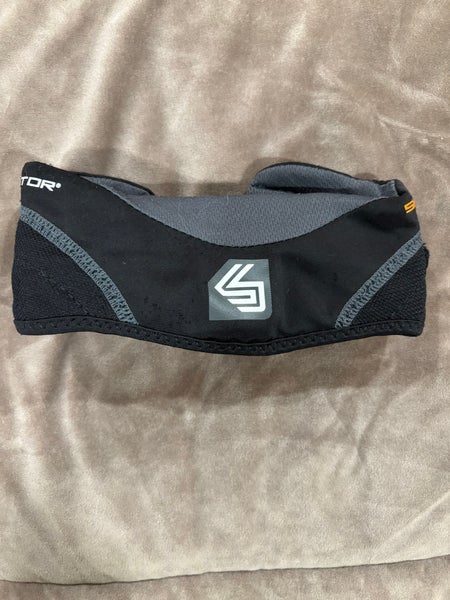 Youth Shock Doctor Ultra NG 569 Hockey Neck Guard (Used)