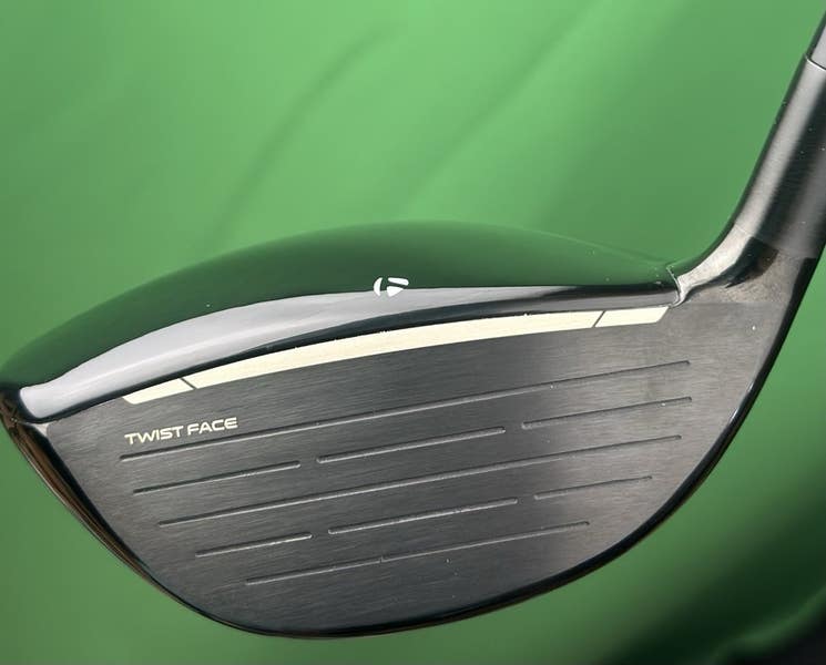 TaylorMade Qi10 Fairway 7-Wood 7W 21* Regular Ventus TR w/ Cover