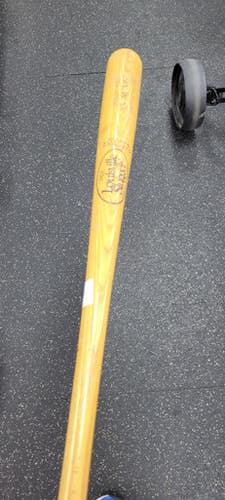 Used Louisville Slugger PERSONAL MODEL BB/SB Wood Bat 33" 11497-S000151517