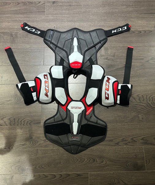 CCM JETSPEED FT4 PRO SHOULDER PADS SENIOR SMALL