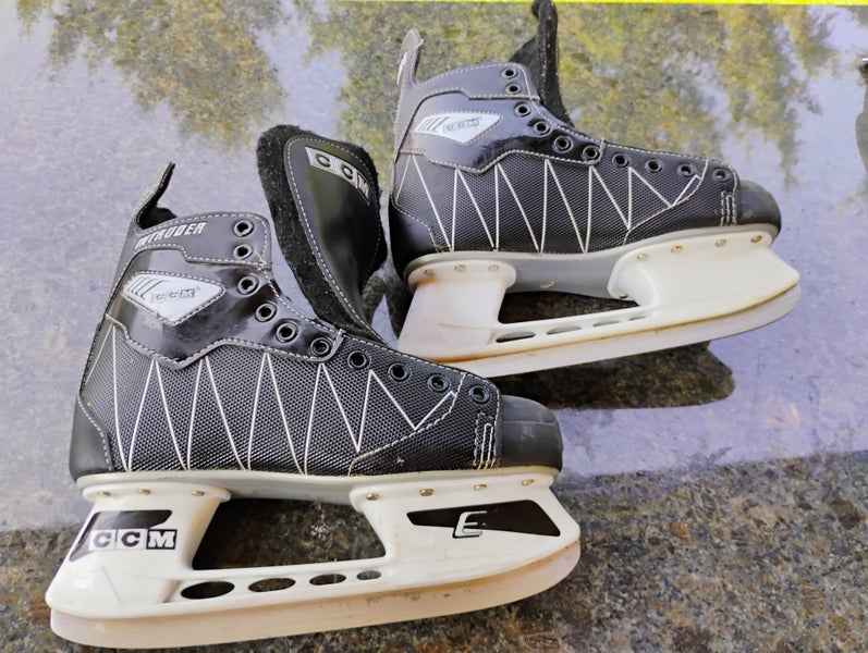 CCM Intruder Hockey Goalie Skates 8 (Used)