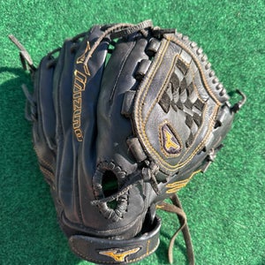 Black Mizuno MVP Prime RH Pitcher's Softball Glove 12" (Used)