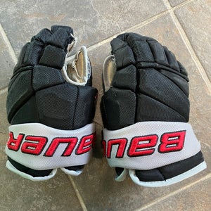 Black Bauer Vapor Pro Team Gloves 12" (Used)