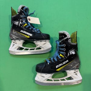 Junior Bauer Vapor X4 Hockey Skates Regular Width Size 1