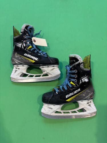Junior Bauer Vapor X4 Hockey Skates Regular Width Size 1
