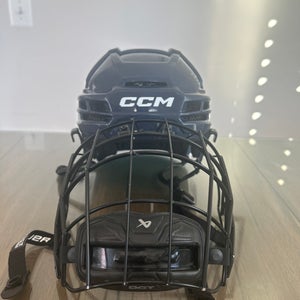 Medium CCM Tacks 720 Helmet  (Used)