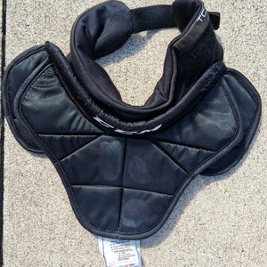 CCM TCG900 M/L/XL hockey goalie neck guard protector (Used)