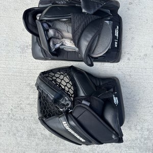 Warrior R\G6 Senior Glove and Blocker Set