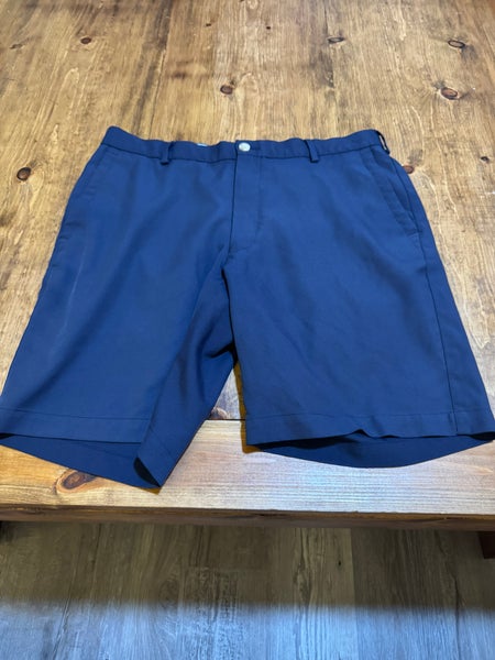 Size 32 Men's Shorts (Used)