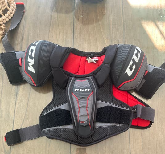 Men's Senior Small CCM Jetspeed Ft370 Shoulder Pads  (Used)