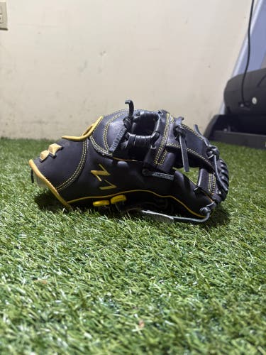 2025 SSK Z7 RH Infield Baseball Glove 11.5" (Used)