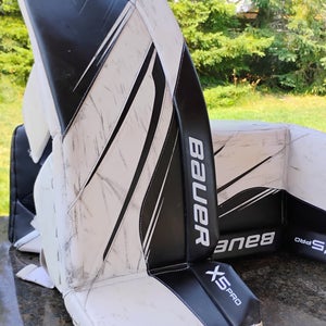 XS Bauer Vapor X5 Pro Goalie Leg Pads (Used)