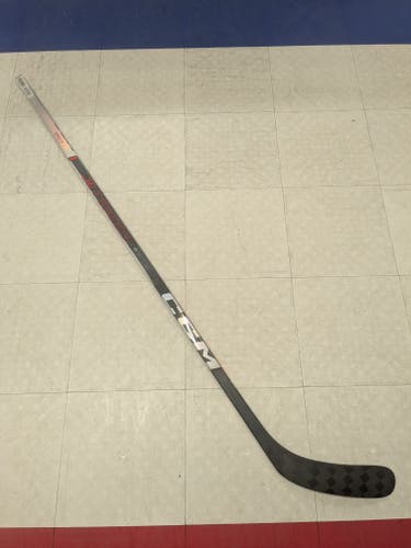 Senior CCM Jetspeed FT6 Pro Right Handed Hockey Stick, P88 Curve (New)