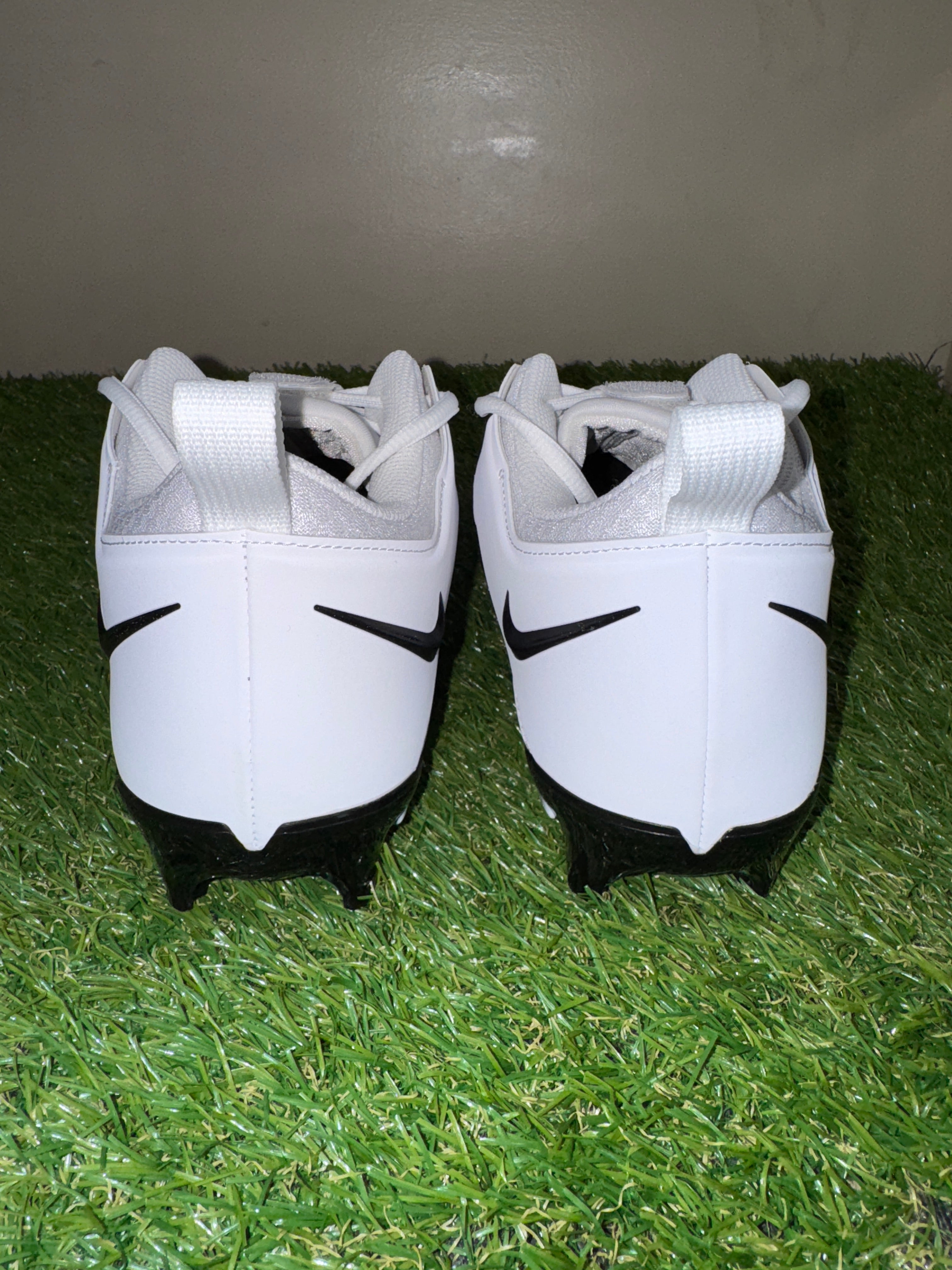 Nike Alpha Menace Pro 3 WD Mid PE Football Cleats White 