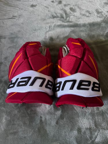 Calgary Flames Bauer Vapor 2X Pro Gloves 13" Pro Stock