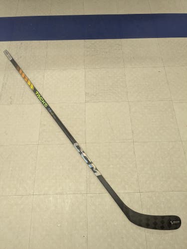Senior CCM Tacks AS-V Pro Right Handed Hockey Stick, P88 Curve, 70 Flex (New)