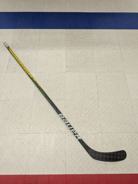 Senior Bauer Supreme UltraSonic Right Handed Hockey Stick, P92 Curve, 87 Flex (New)