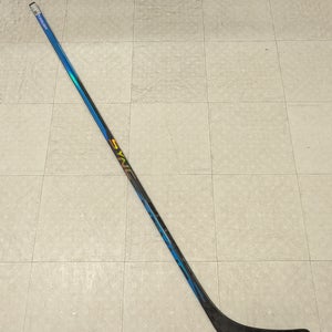 Senior Bauer Nexus Sync Right Handed Hockey Stick, P92 Curve, 87 Flex (New)