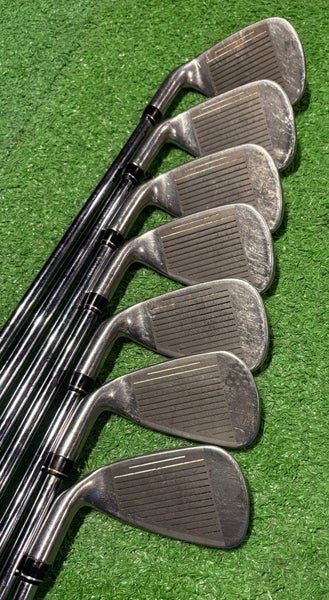 Men's Callaway FT Right Handed Iron Set Uniflex 7 Pieces Steel Shaft (Used)