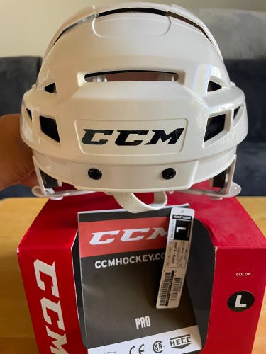 New Pro Stock Large CCM V08 NHL Hockey Helmet