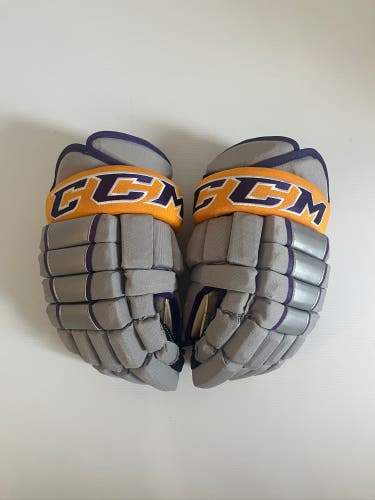 Like New Senior CCM HG4PC Pro Stock Size 14" Gloves