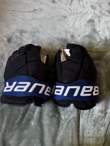 Toronto Maple Leafs Flipside Domi Bauer Vapor Hyperlite Gloves 13" (RARE)