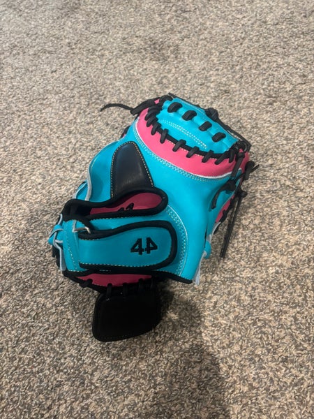 2025 44 Pro Signature Series RH Catcher's Baseball Glove 33" (New)
