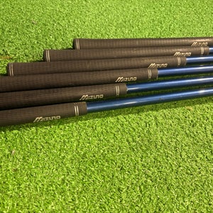 Men's Mizuno MX 15 Right Handed Iron Set Regular Flex Graphite Shaft (Used)
