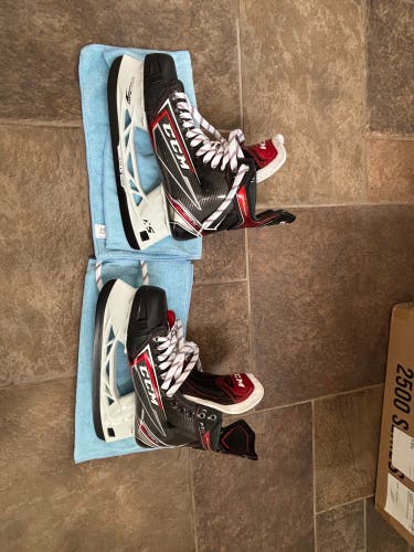 2024 CCM JetSpeed FT2 Hockey Skates Extra Wide Width 12 (Used)
