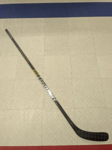Senior Bauer Supreme 2S Pro Right Handed Hockey Stick, P88 Curve, 102 Flex (New)